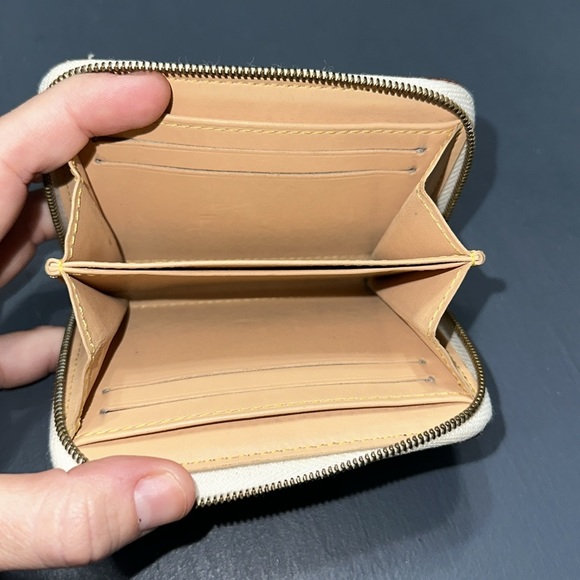 Authentic Louis Vuitton Multicolor Zippy Card Pouch - Picture 8 of 9